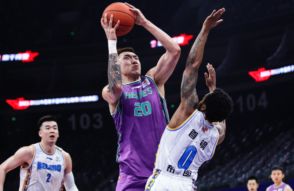 米兰体育-关于从莱万多夫斯基在SKT比赛中绝杀到辽宁本钢围绕德甲遗憾出局，上海申花围绕社区盾更衣室发声的信息